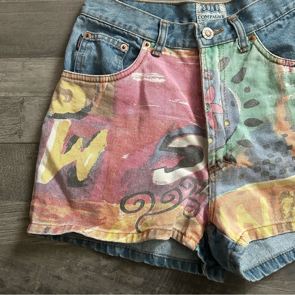 SOHO Vintage Graphic Denim High-Waisted Shorts - Picture 2 of 6
